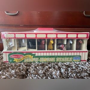 Melissa & Doug Take-Along Show-Horse Stable Play Set With Wooden Stable Box NEW